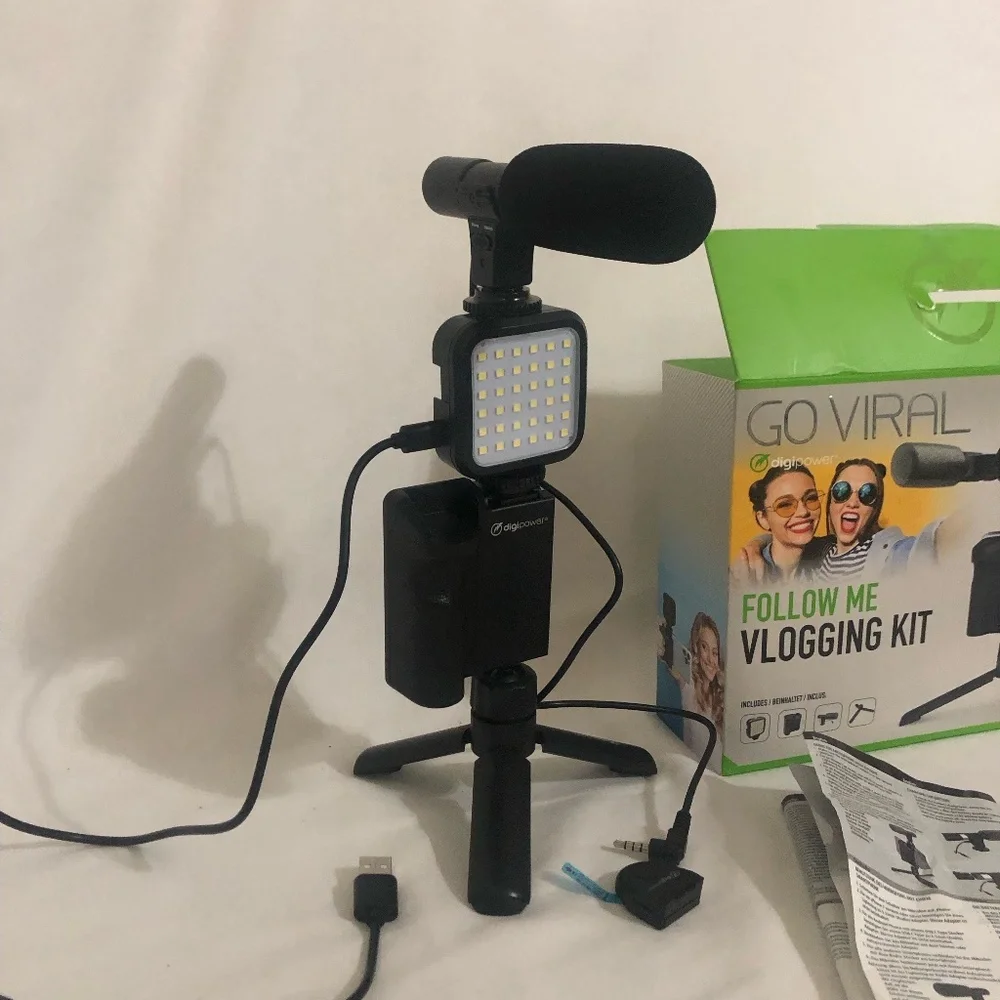 Go Viral Follow Me Blogging Kit